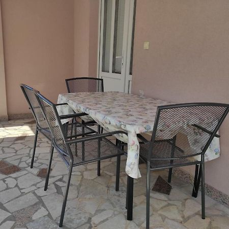 Apartmani Vesna Krk Town Eksteriør billede