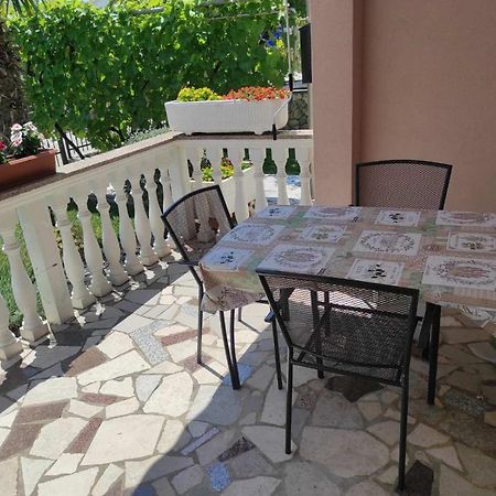 Apartmani Vesna Krk Town Eksteriør billede