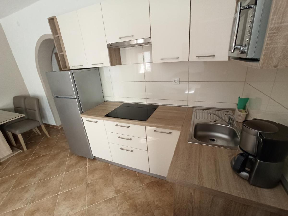 Apartmani Vesna Krk Town Eksteriør billede