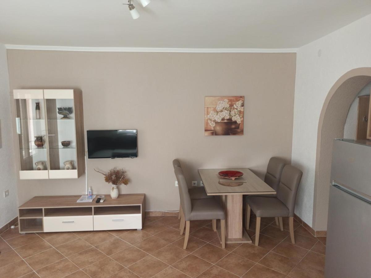 Apartmani Vesna Krk Town Eksteriør billede