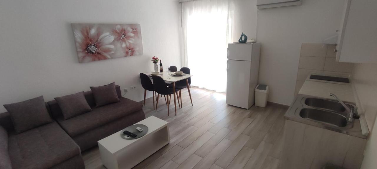 Apartmani Vesna Krk Town Eksteriør billede
